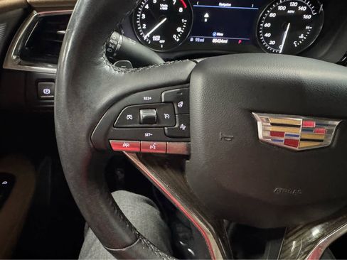 Used 2020 Cadillac XT6 Premium Luxury w/ Platinum Package image 21