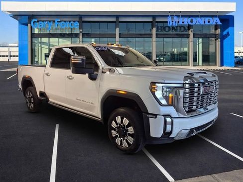 Used 2024 GMC Sierra 2500 Denali w/ Denali Reserve Package AWD/4WD image 1