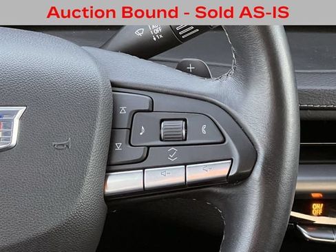 Used 2025 Cadillac XT4 Premium Luxury FWD image 13