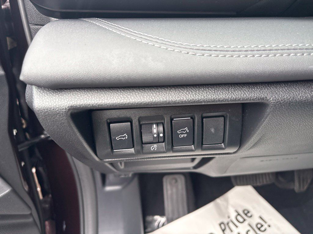 Certified 2023 Subaru Outback Touring AWD/4WD image 21