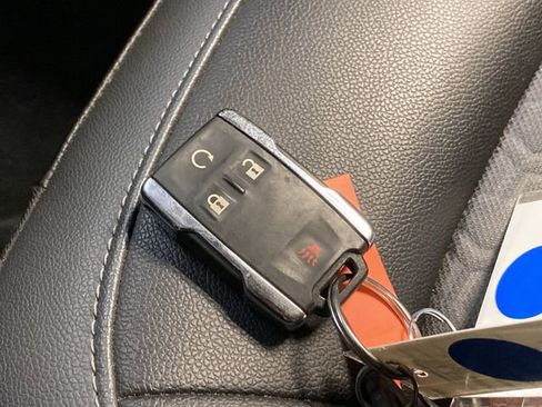 Used 2018 Chevrolet Colorado Z71 image 23