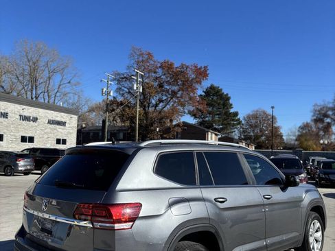 Used 2018 Volkswagen Atlas SE image 3