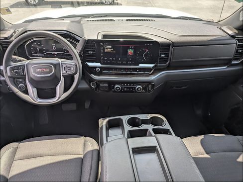 Used 2024 GMC Sierra 1500 Elevation AWD/4WD image 15