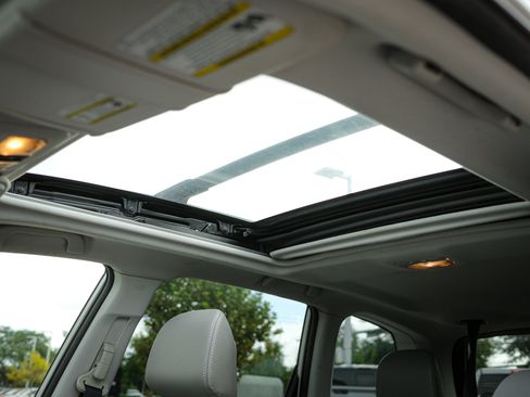 Used 2017 Subaru Forester 2.5i Limited image 29