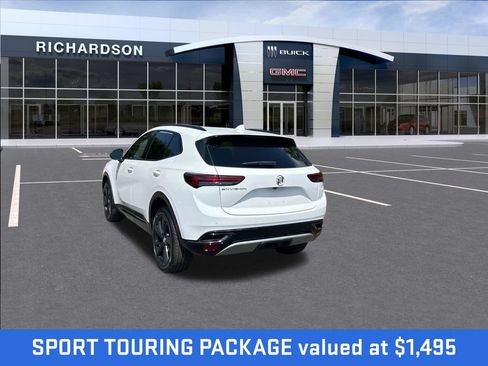 Used 2022 Buick Envision Essence w/ Technology Package I FWD image 3
