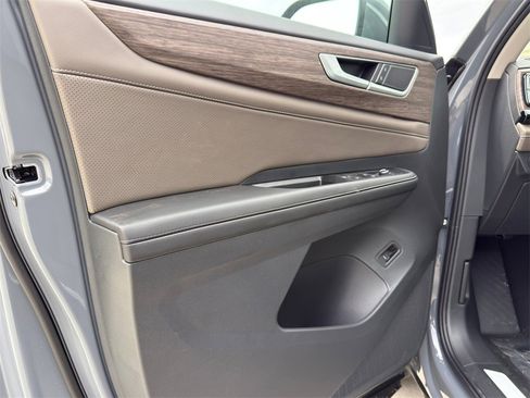 New 2026 Volkswagen Atlas SEL image 14