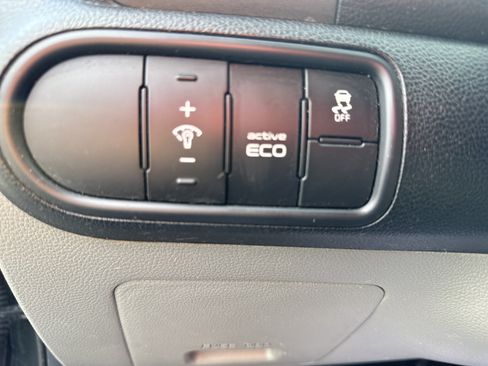 Used 2016 Kia Forte LX FWD image 12