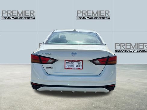 Used 2020 Nissan Altima 2.5 S FWD image 5