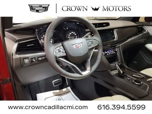 Certified 2023 Cadillac XT6 Sport w/ Technology Package image 12
