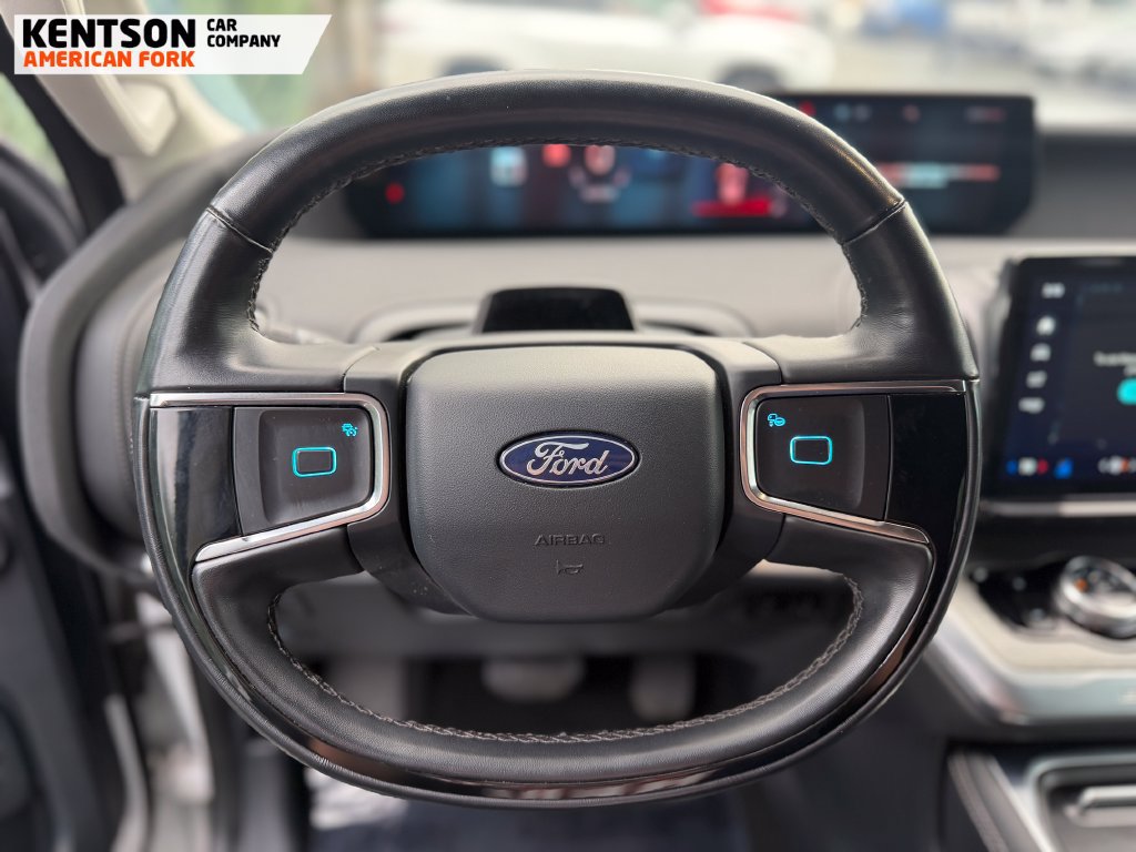Used 2025 Ford Expedition Max Platinum AWD/4WD image 14