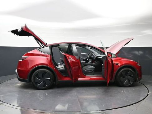 Used 2026 Tesla Model Y Long Range AWD/4WD image 48