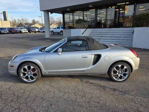Used 2001 Toyota MR2 image 16