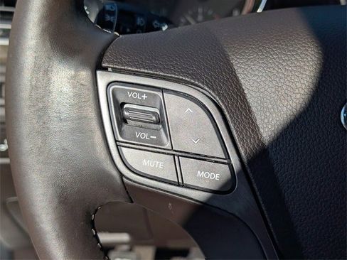 Used 2017 Hyundai Santa Fe Sport image 19