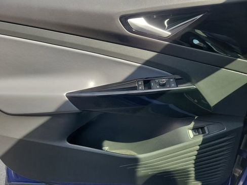 Used 2022 Volkswagen ID.4 Pro S w/ Gradient Package image 18