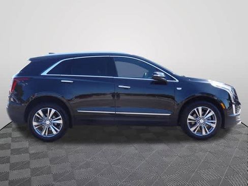 Used 2025 Cadillac XT5 Premium Luxury w/ Technology Package FWD image 4