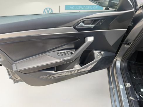 Certified 2024 Volkswagen Jetta S FWD image 19