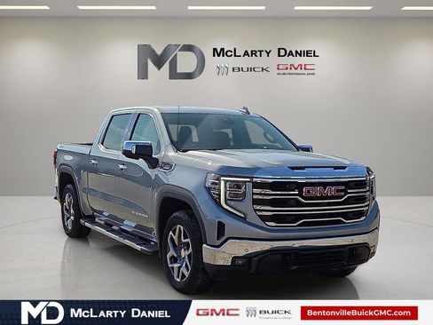 Certified 2023 GMC Sierra 1500 SLT w/ SLT Premium Package image 1