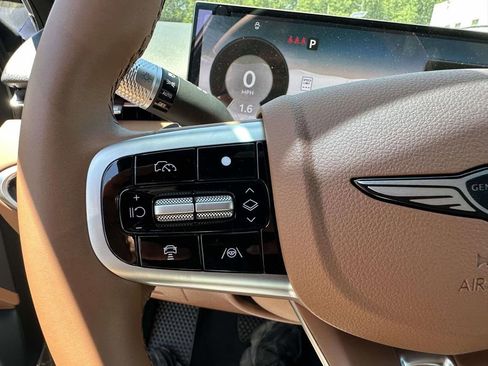 New 2026 Genesis GV70 2.5T Advanced AWD/4WD image 29