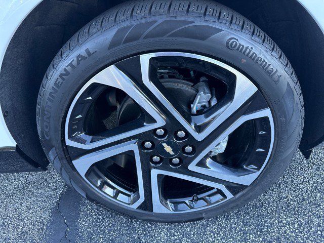 Used 2025 Chevrolet Equinox EV LT w/ Convenience Package II FWD image 9