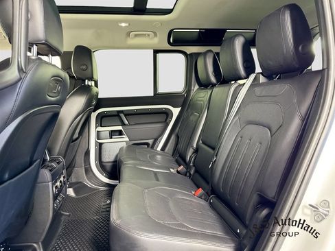 Used 2022 Land Rover Defender 110 S AWD/4WD image 28