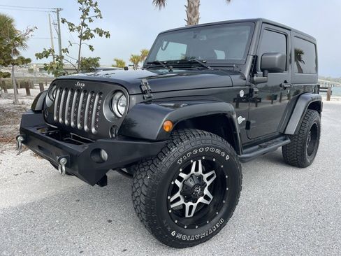 Used 2015 Jeep Wrangler Sport image 41