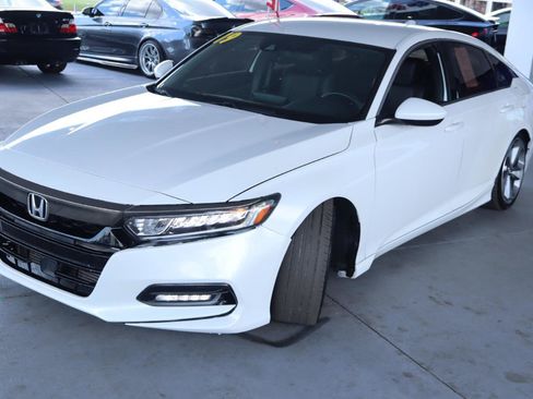 Used 2019 Honda Accord Sport image 9