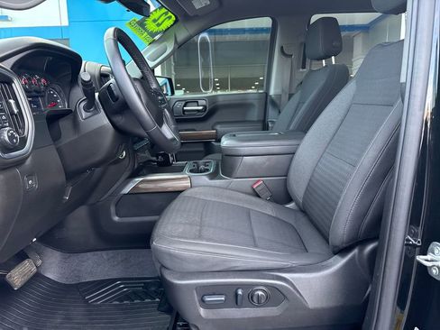 Used 2022 Chevrolet Silverado 1500 LT Trail Boss w/ Bed Protection Package image 11