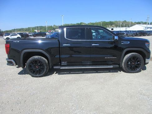 New 2026 GMC Sierra 1500 SLT w/ SLT Premium Package AWD/4WD image 3