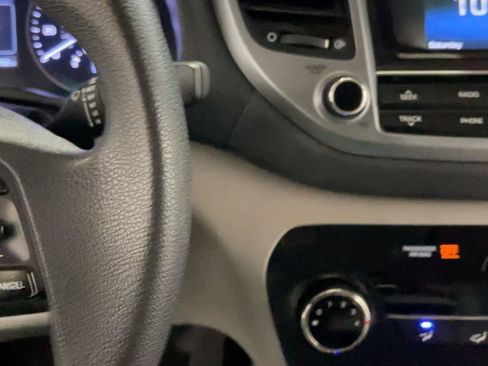Used 2018 Hyundai Tucson SE AWD/4WD image 35