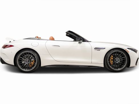 Used 2022 Mercedes-Benz SL 63 AMG 4MATIC image 31