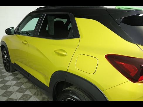 Used 2023 Chevrolet TrailBlazer RS w/ Sun and Liftgate Package image 24