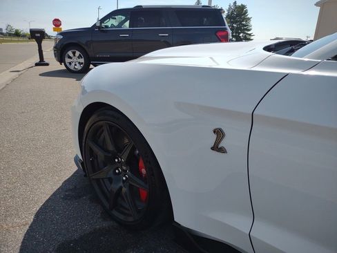 Used 2020 Ford Mustang Shelby GT500 w/ Carbon Fiber Track Pack image 34