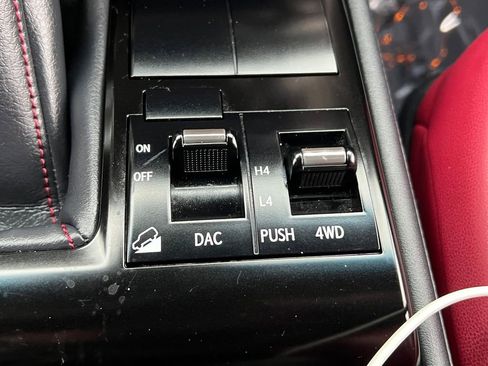 Used 2021 Lexus GX 460 Premium w/ Premium Package image 31