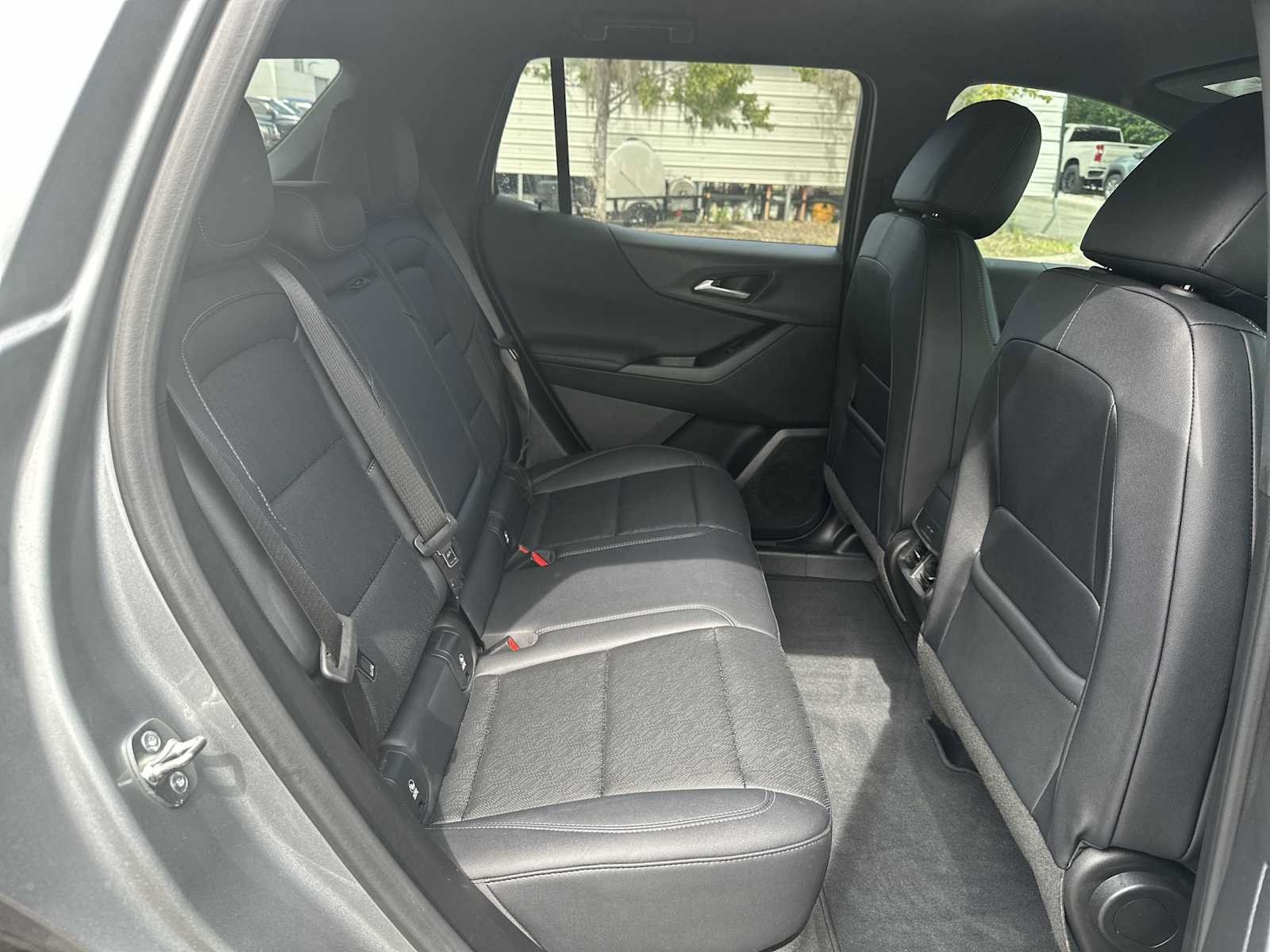 Certified 2025 Chevrolet Equinox LT w/ Convenience Package II FWD image 18