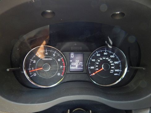 Used 2015 Subaru Forester 2.5i Touring w/ Eyesight & Navigation System AWD/4WD image 24