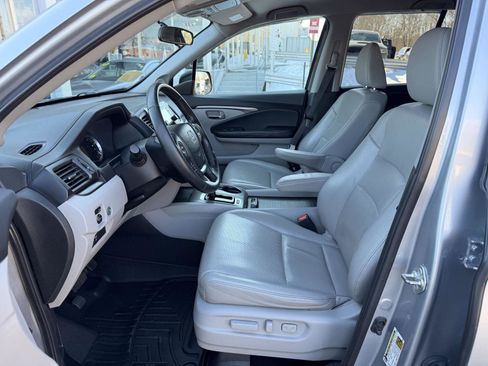 Used 2017 Honda Ridgeline RTL image 12