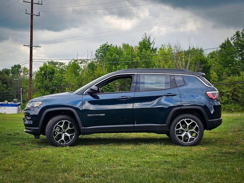 New 2026 Jeep Compass Limited AWD/4WD image 6