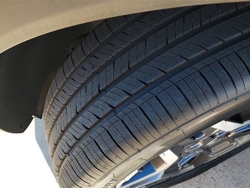 Used 2021 Hyundai Santa Fe Limited image 10