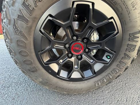 Used 2024 Toyota Tacoma TRD Pro image 10