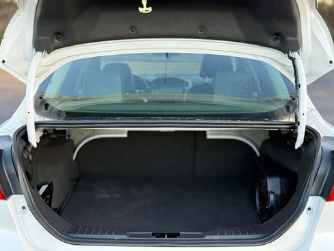 Used 2012 Ford Focus SEL image 28