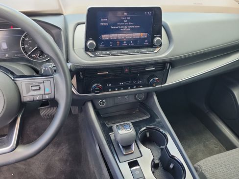 Certified 2022 Nissan Rogue SV FWD image 20