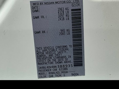 Used 2024 Nissan Altima 2.5 SV FWD image 27