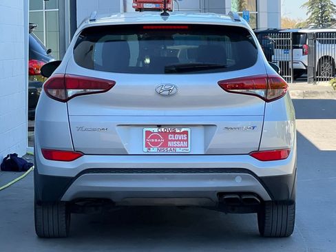 Used 2017 Hyundai Tucson Sport image 8