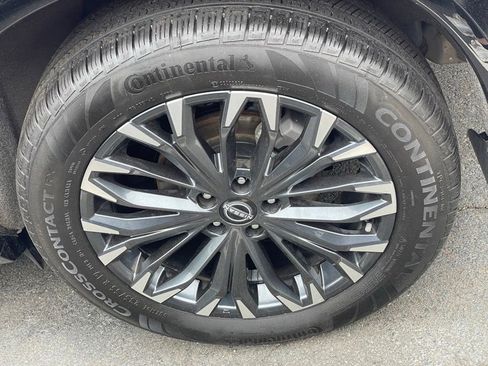 Certified 2024 Nissan Rogue Platinum AWD/4WD image 8