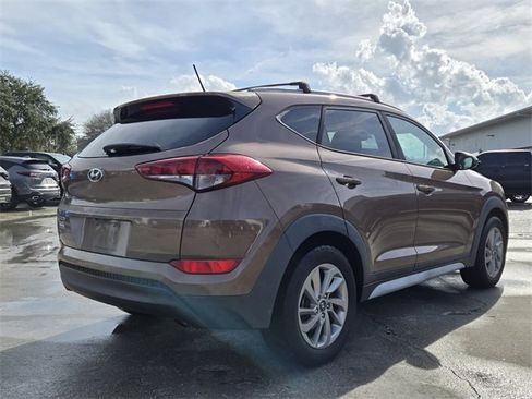 Used 2017 Hyundai Tucson SE image 4