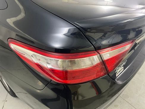 Used 2017 Toyota Camry SE image 42
