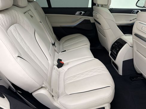 Used 2024 BMW X7 xDrive40i w/ Executive Package AWD/4WD image 30