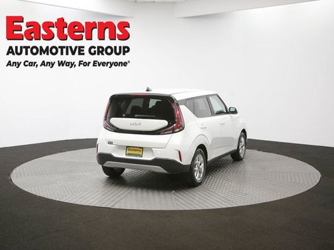 Used 2023 Kia Soul LX w/ Option Group 015 image 38