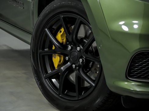 Used 2021 Jeep Grand Cherokee Trackhawk image 4