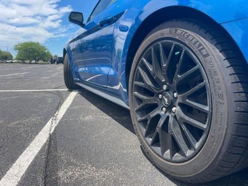 Used 2019 Ford Mustang GT Premium w/ GT Performance Package RWD image 24